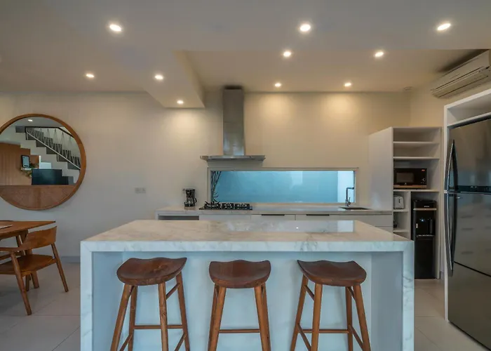 Nestor - New Contemporary 3bd Next To The *