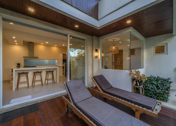 Villa Nestor - New Contemporary 3bd Next To The Canggu (Bali)