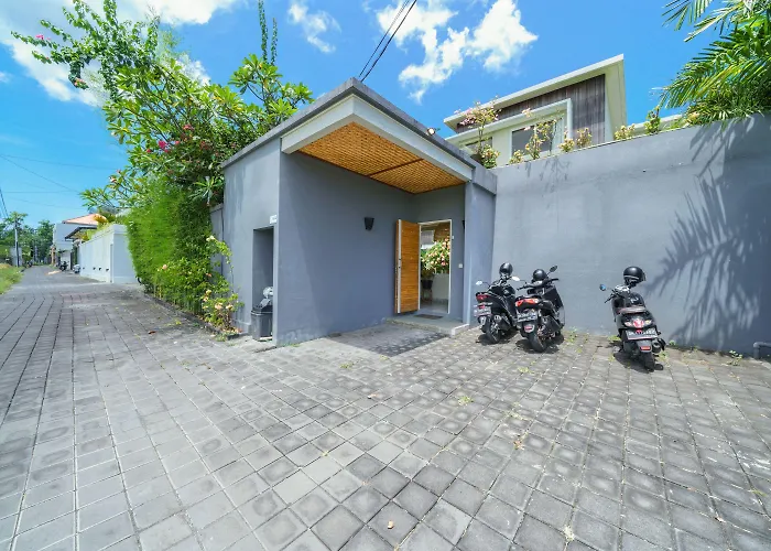 Nestor - New Contemporary 3bd Next To The Canggu (Bali)
