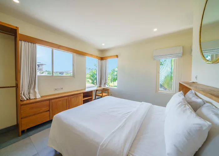 Nestor - New Contemporary 3bd Next To The
