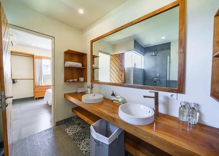 Nestor - New Contemporary 3bd Next To The Canggu (Bali)