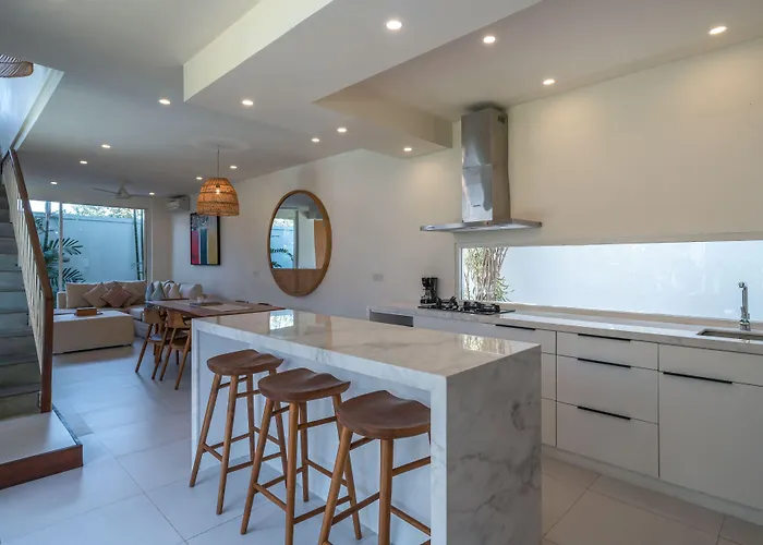 Nestor - New Contemporary 3bd Next To The *